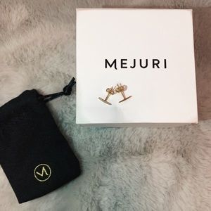 Mejuri 14K Gold Bar Studs